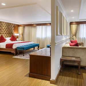 Heritage King Suite